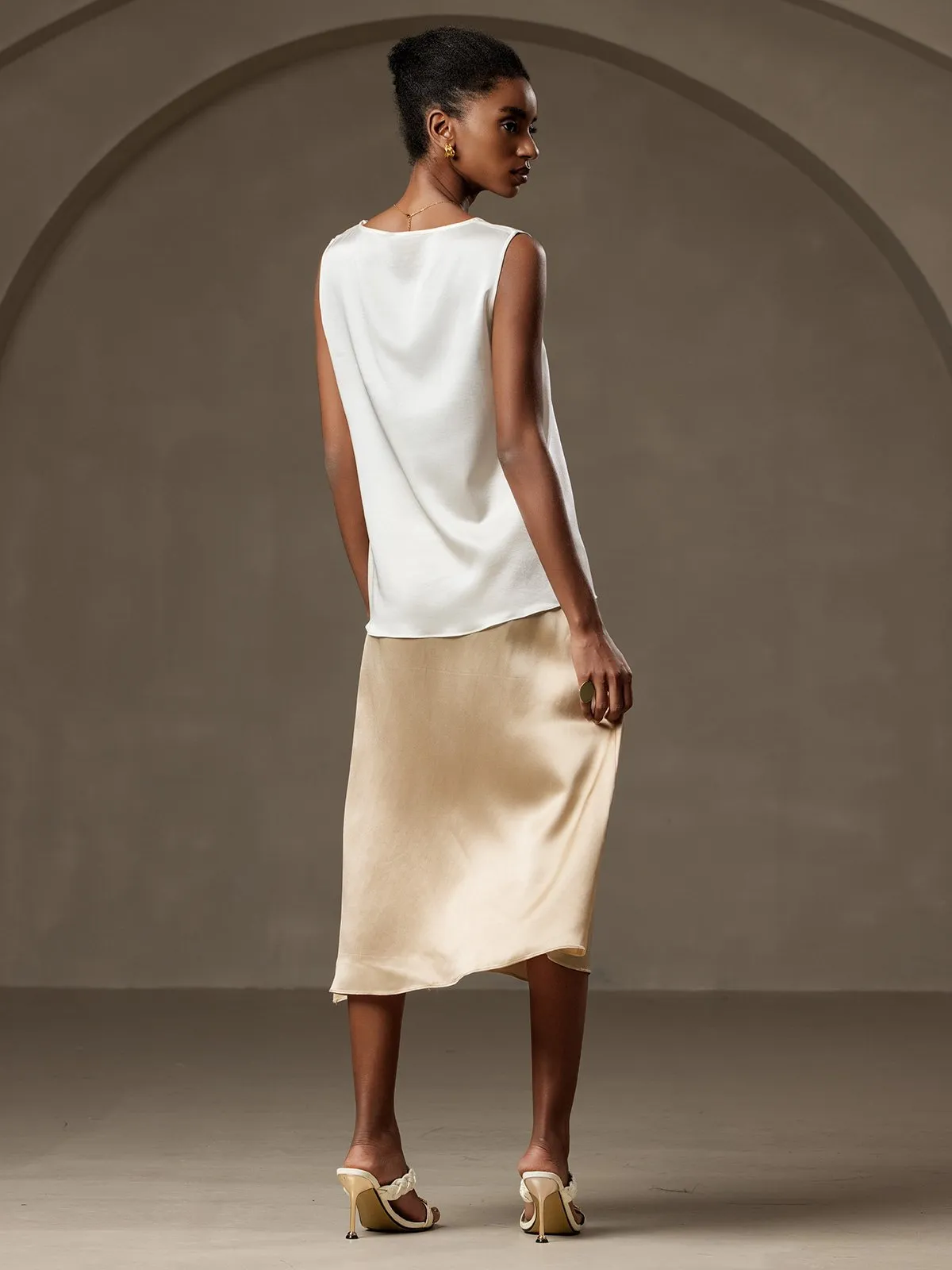 19Momme Silk Round Neck Tank Top