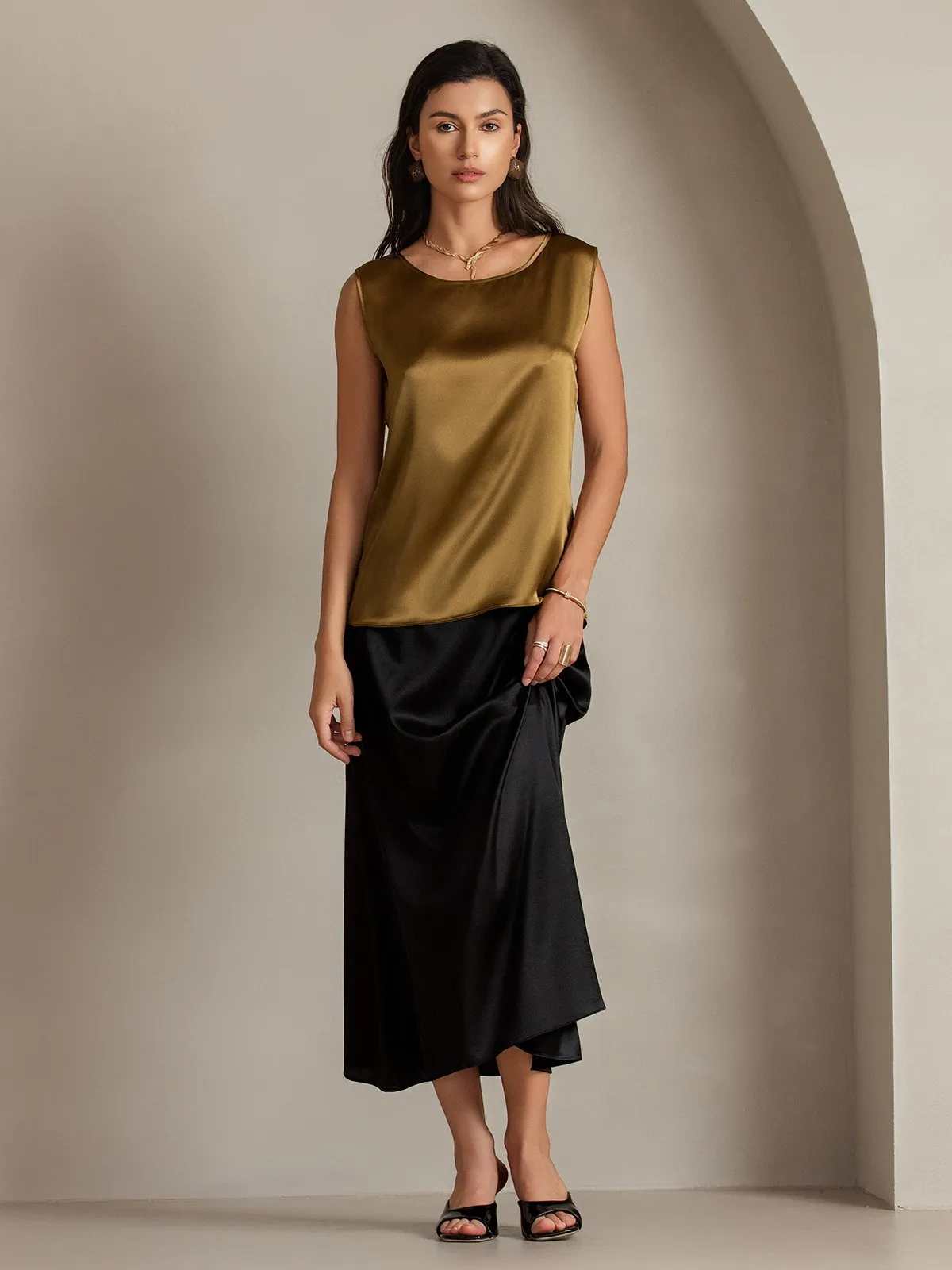 19Momme Silk Round Neck Tank Top